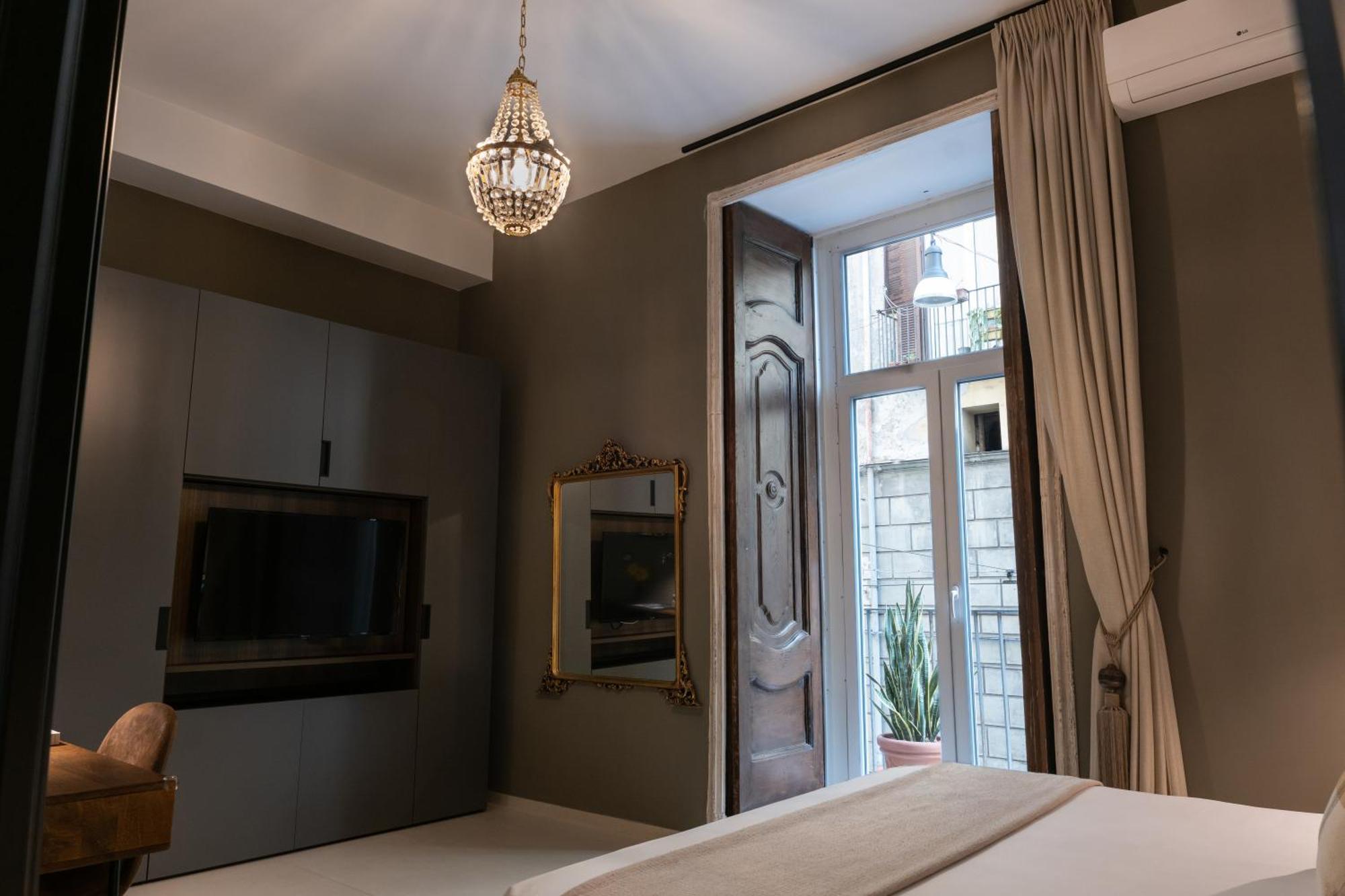 נאפולי Aledo Boutique Apartments מראה חיצוני תמונה