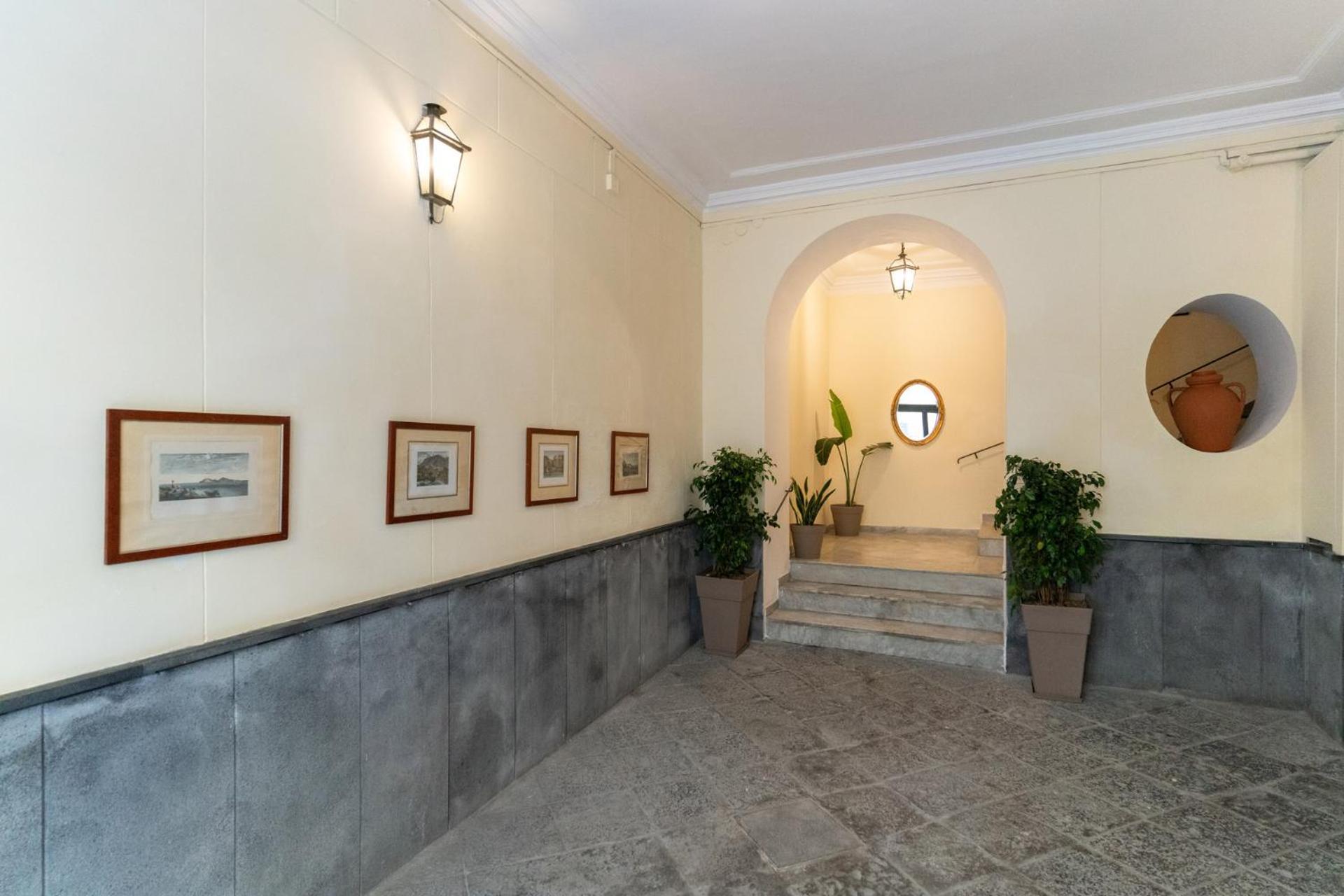 נאפולי Aledo Boutique Apartments מראה חיצוני תמונה
