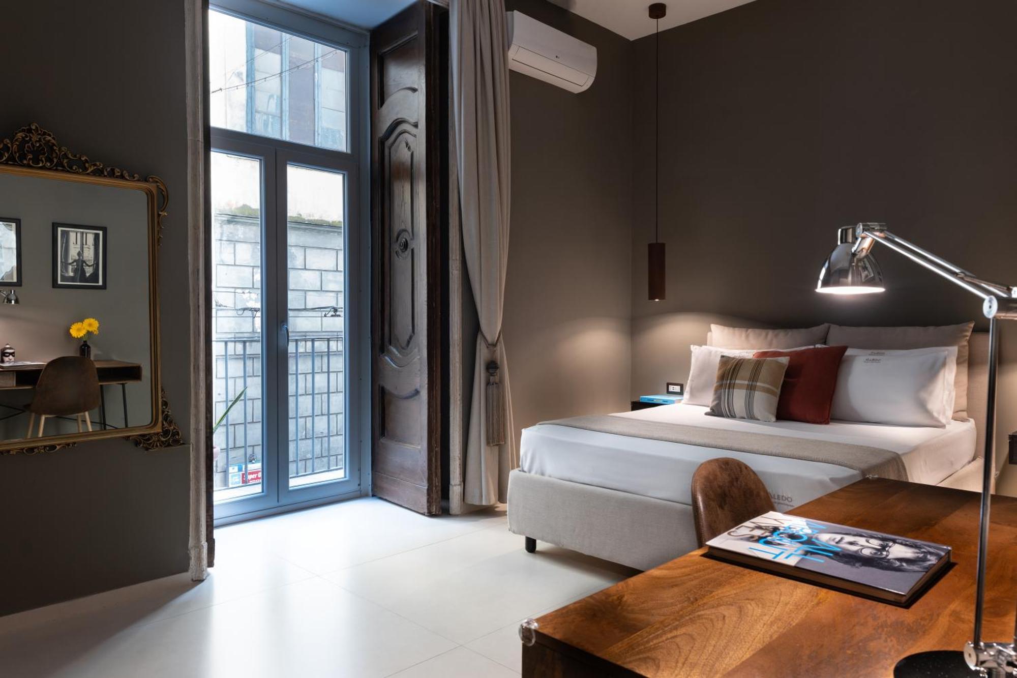 נאפולי Aledo Boutique Apartments מראה חיצוני תמונה