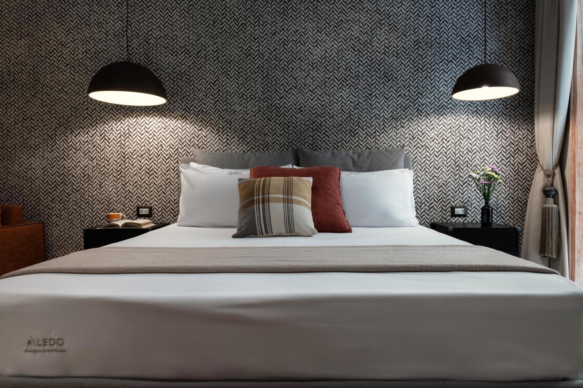 נאפולי Aledo Boutique Apartments מראה חיצוני תמונה